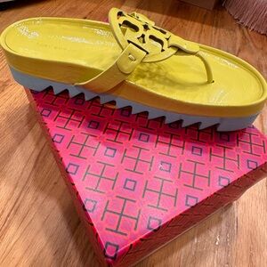 Tory Burch Miller Cloud Lug Sole Sandal size 7.5 like new in box